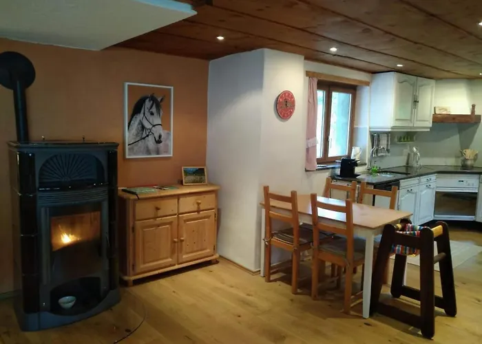 Appartement Huebsche 2-zimmer-wohnung In Umgebauten By Interhome *