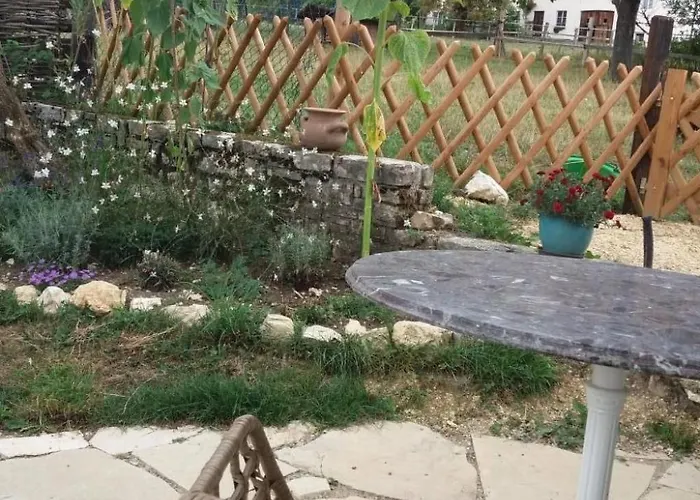 Huebsche 2-zimmer-wohnung In Umgebauten By Interhome